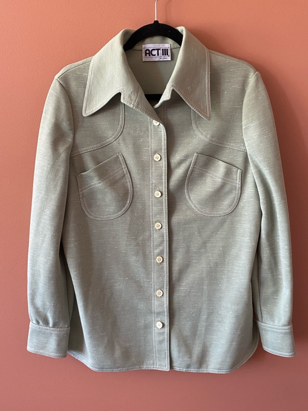 1970 Dagger Collar Polyester Knit Shirt